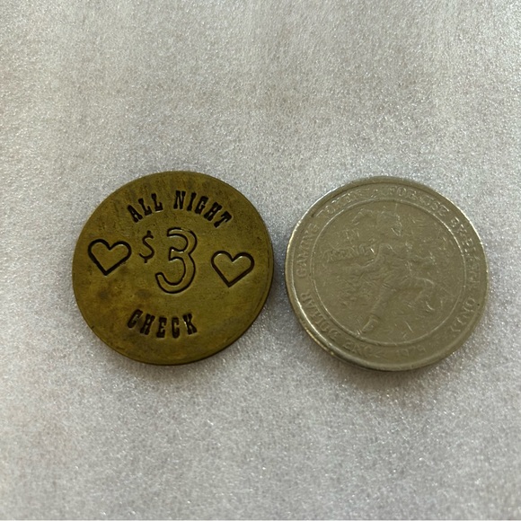 Vintage Las Vegas Token Bundle - very unique & cool  - great sports room pieces - Picture 2 of 12